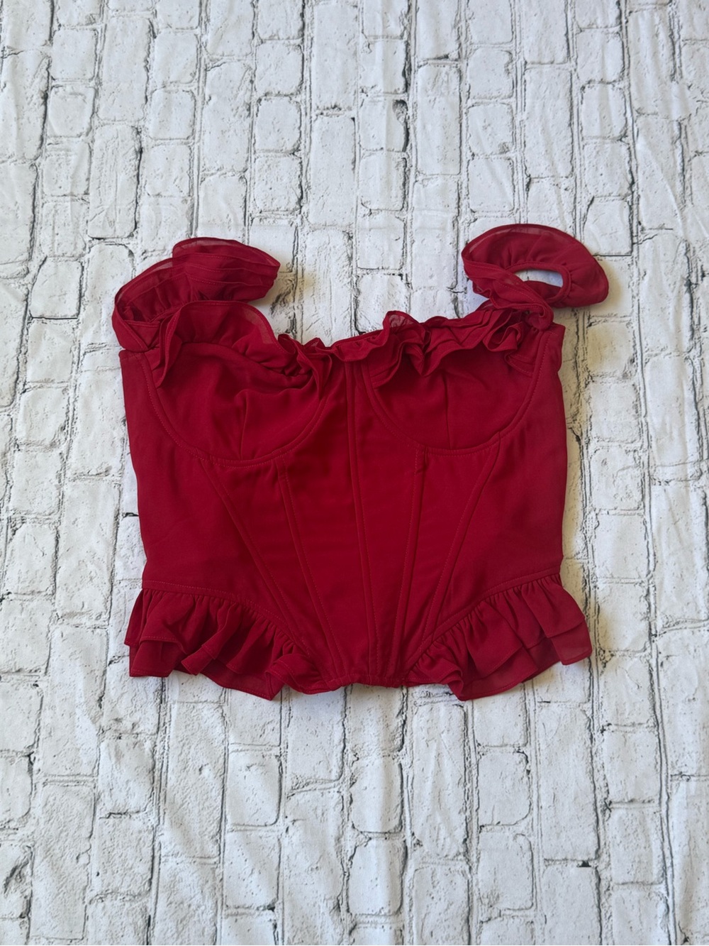 Red top - Picture 2 of 3